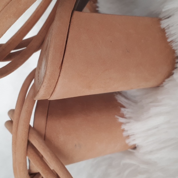 Schultz shoes - Picture 9 of 9